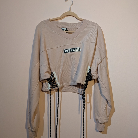 Ivy Park Sweater - Picture 1 of 3